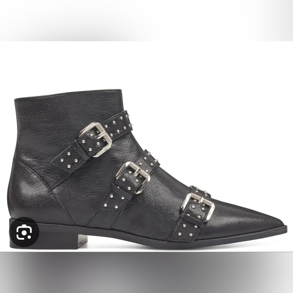 Nine West Seraphim Pointed Toe Boot, Size 7.5, Leather Upper, Black & Silver